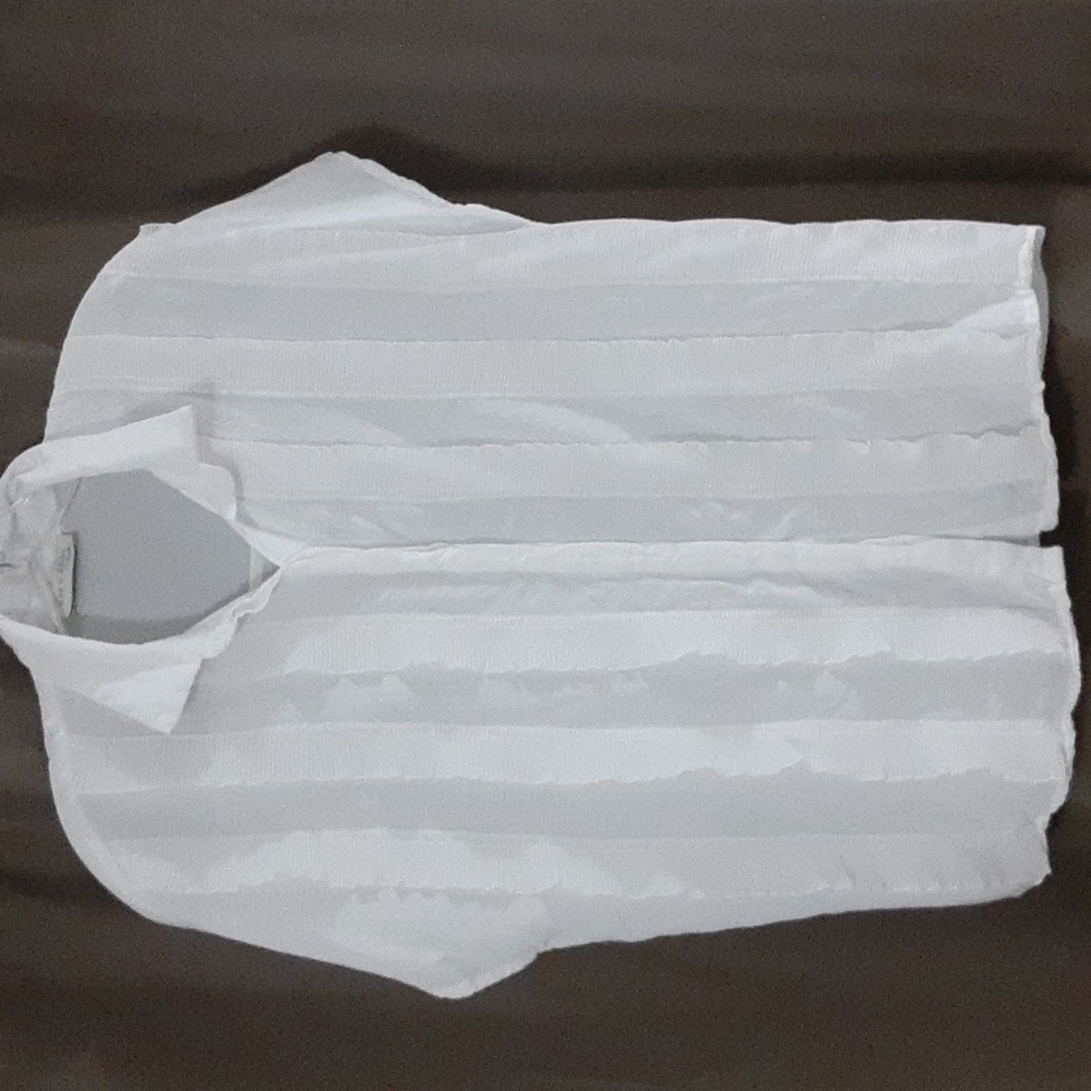 See You Soon White Sheer Ruffle Flowy Blouse Size Medium